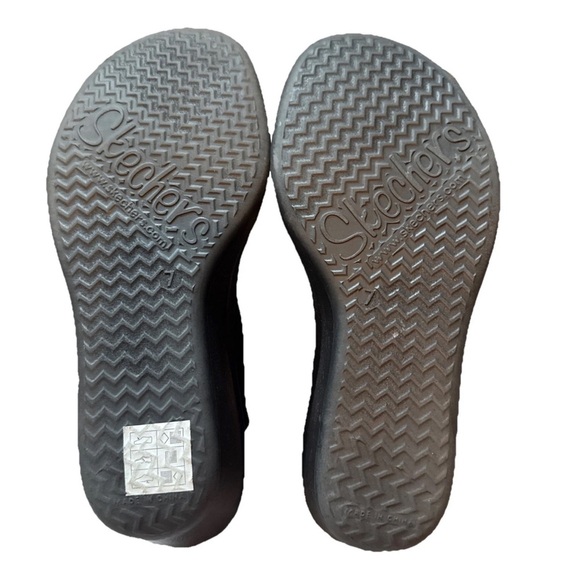 Skechers Black Women's Sandals - Picture 5 of 5